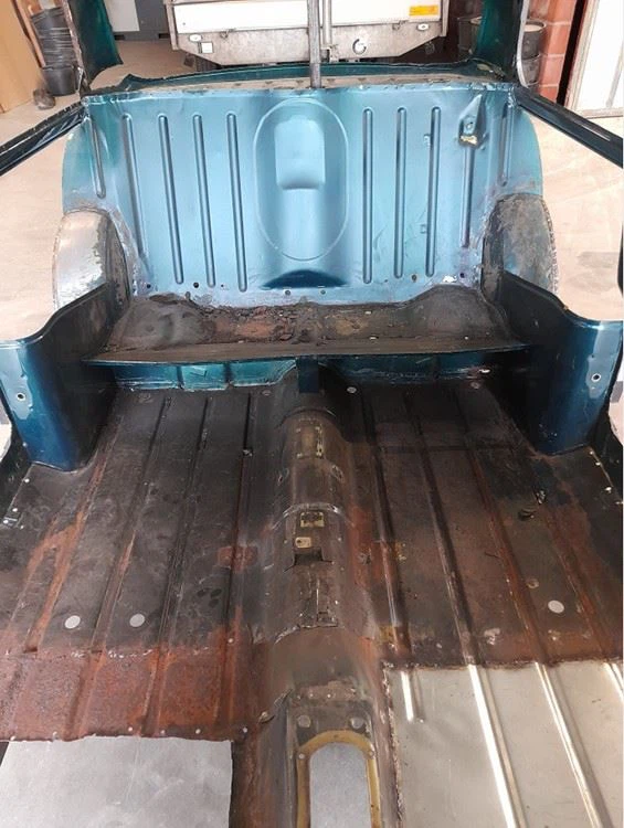 Trucks Metal Parts Laser Cleaning Machine